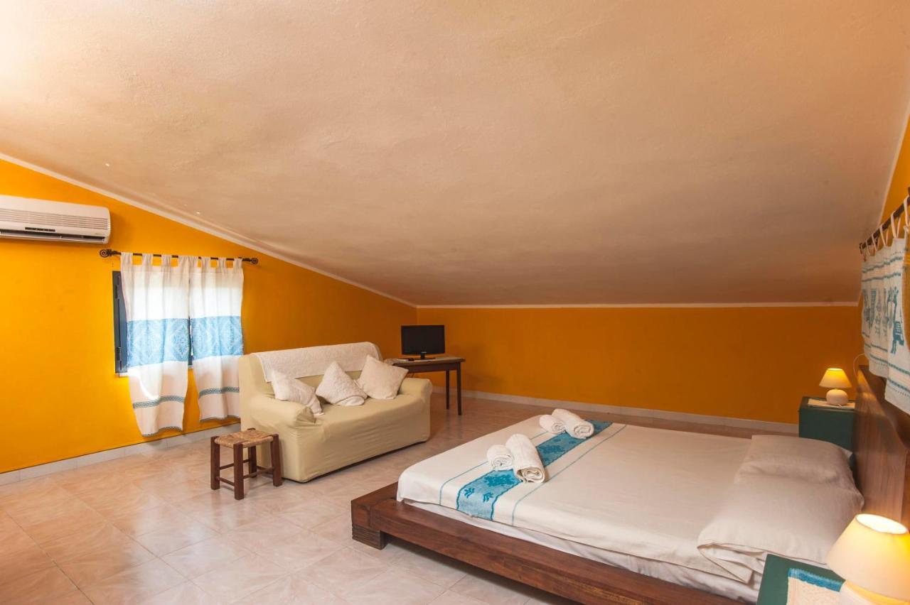 Villa Mansarda Marina Villa San Pietro Esterno foto