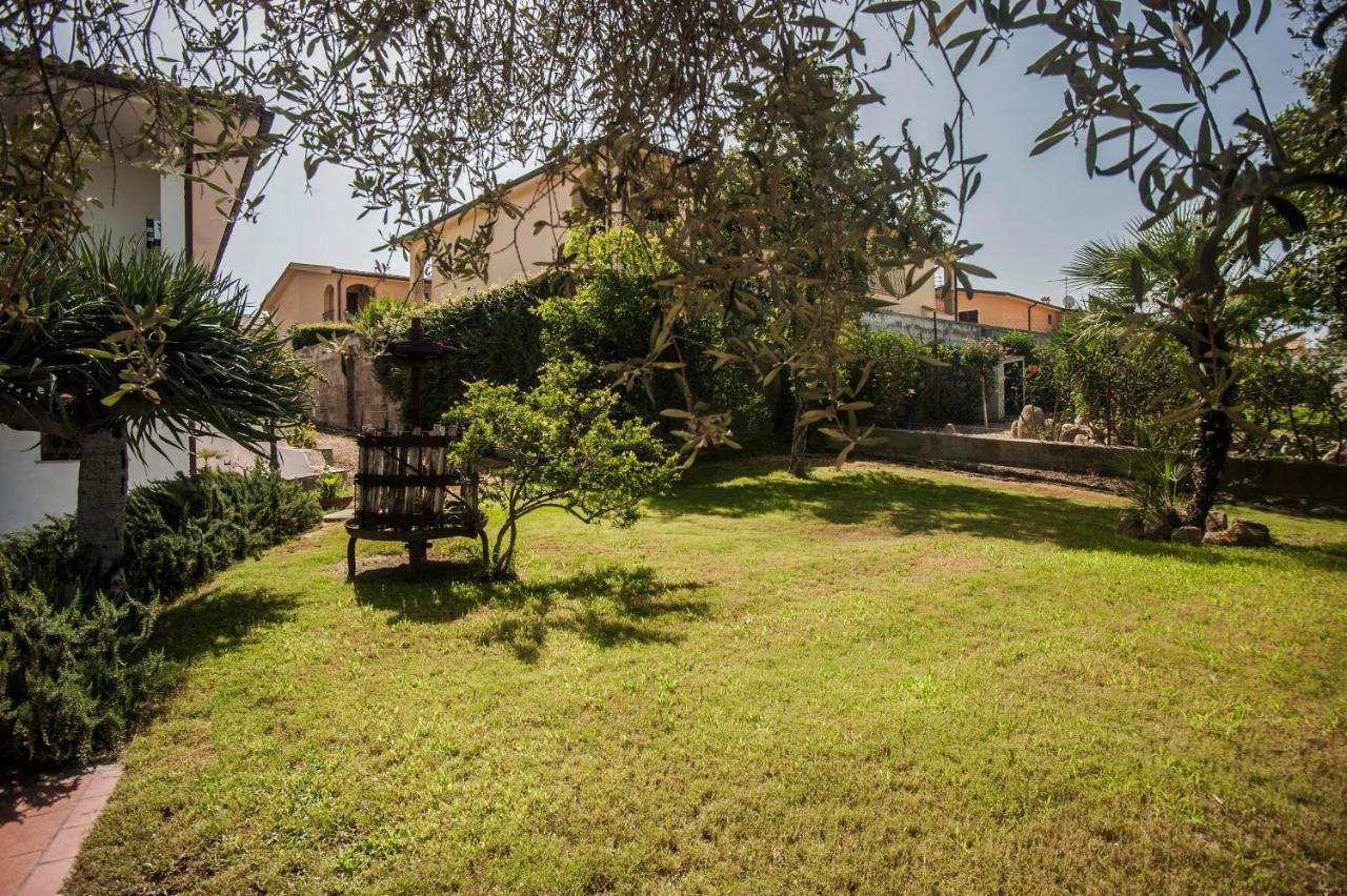 Villa Mansarda Marina Villa San Pietro Esterno foto